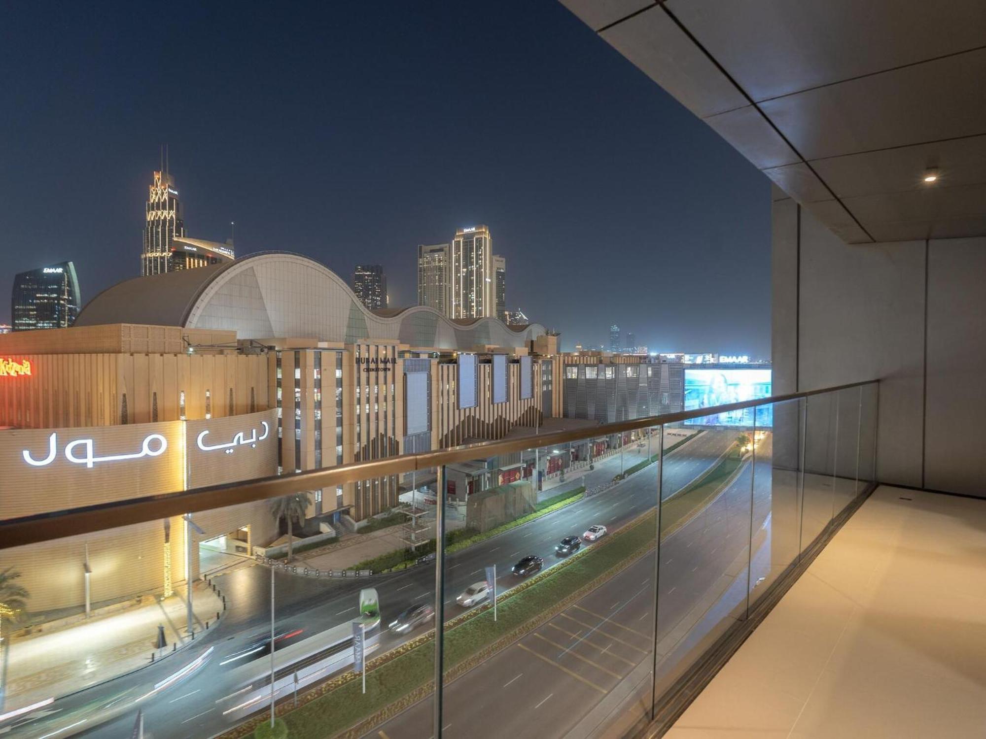 Luxurious Stylish Apartments Across Dubai Mall Burj Khalifa City Views ภายนอก รูปภาพ
