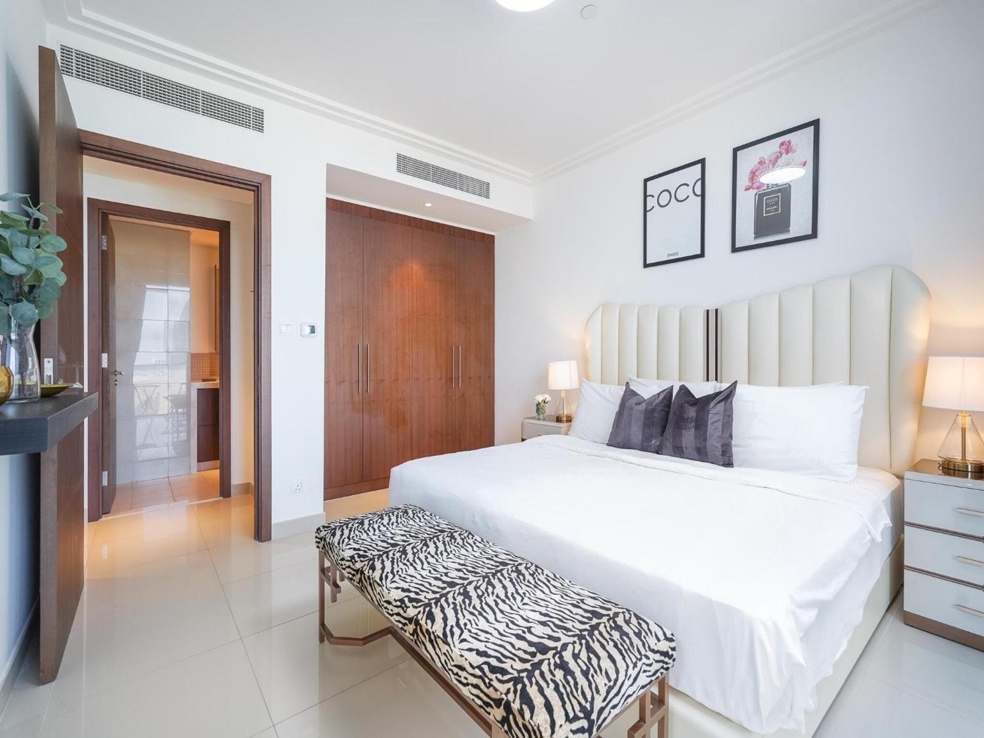 Luxurious Stylish Apartments Across Dubai Mall Burj Khalifa City Views ภายนอก รูปภาพ