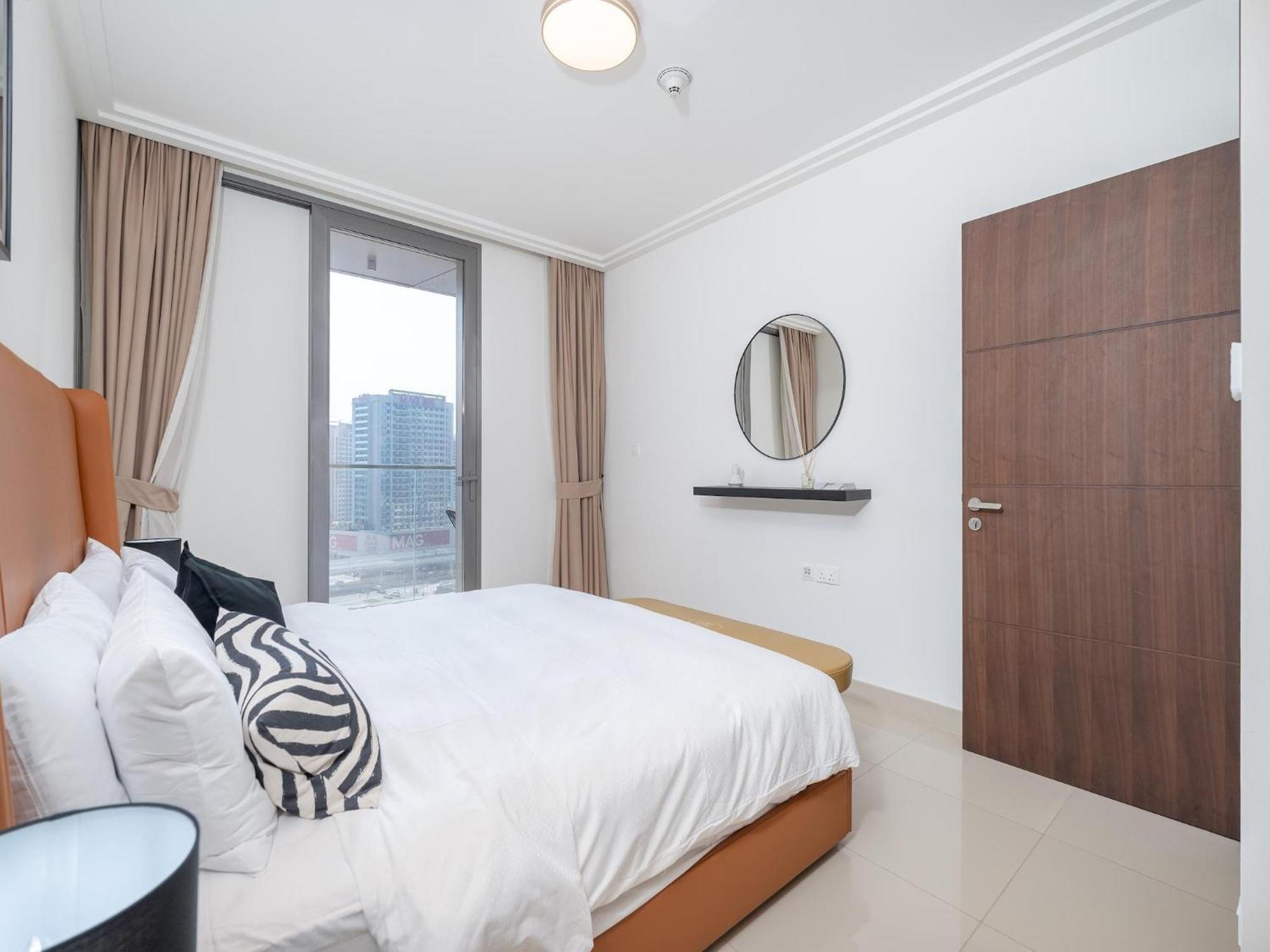 Luxurious Stylish Apartments Across Dubai Mall Burj Khalifa City Views ภายนอก รูปภาพ