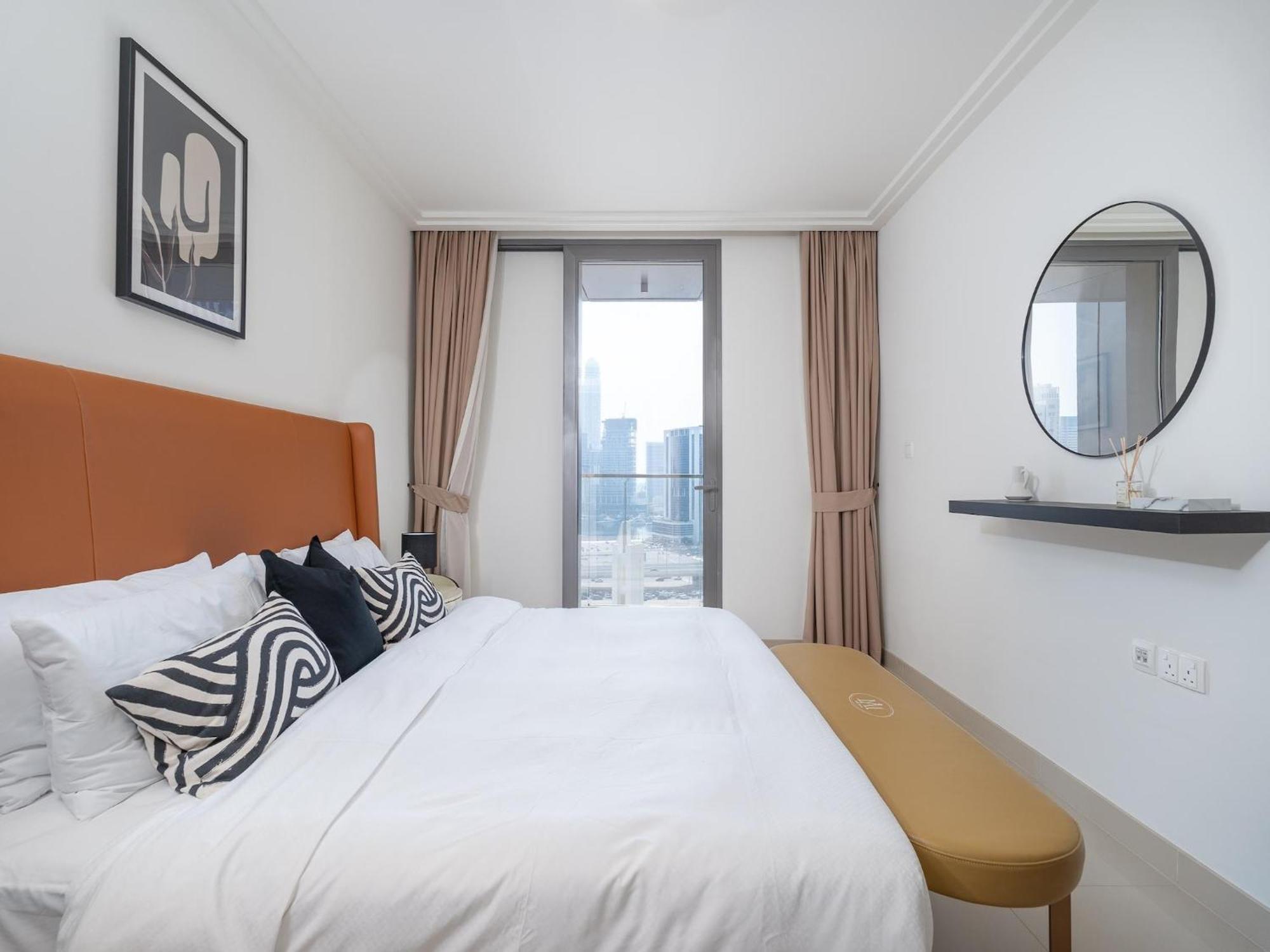 Luxurious Stylish Apartments Across Dubai Mall Burj Khalifa City Views ภายนอก รูปภาพ