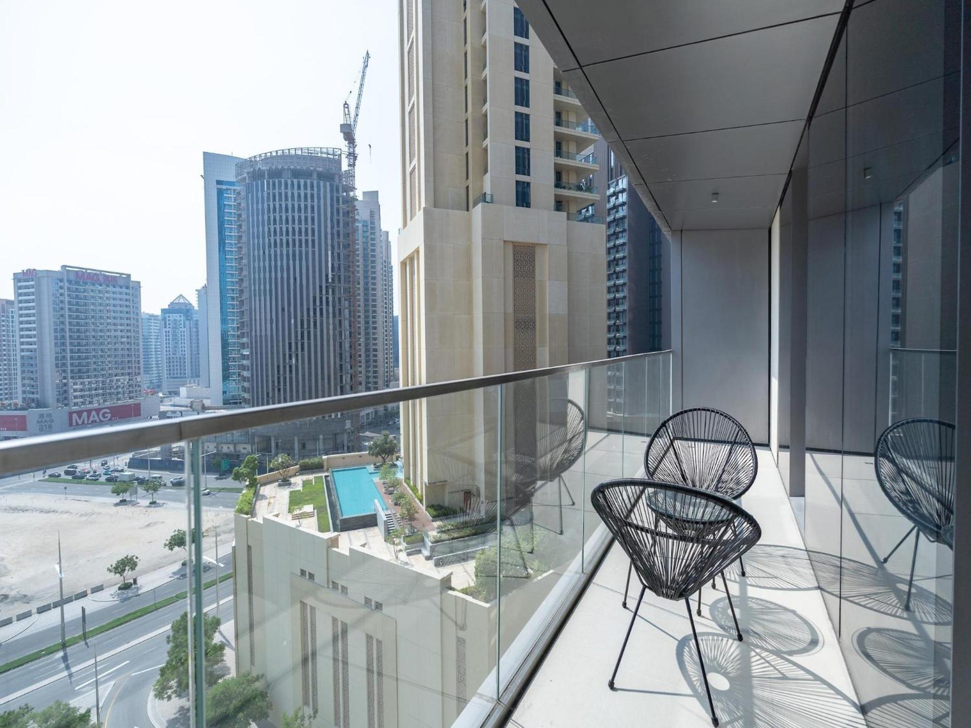 Luxurious Stylish Apartments Across Dubai Mall Burj Khalifa City Views ภายนอก รูปภาพ