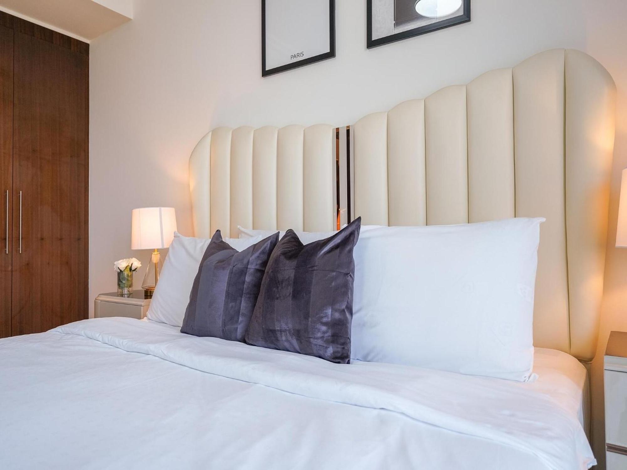Luxurious Stylish Apartments Across Dubai Mall Burj Khalifa City Views ภายนอก รูปภาพ
