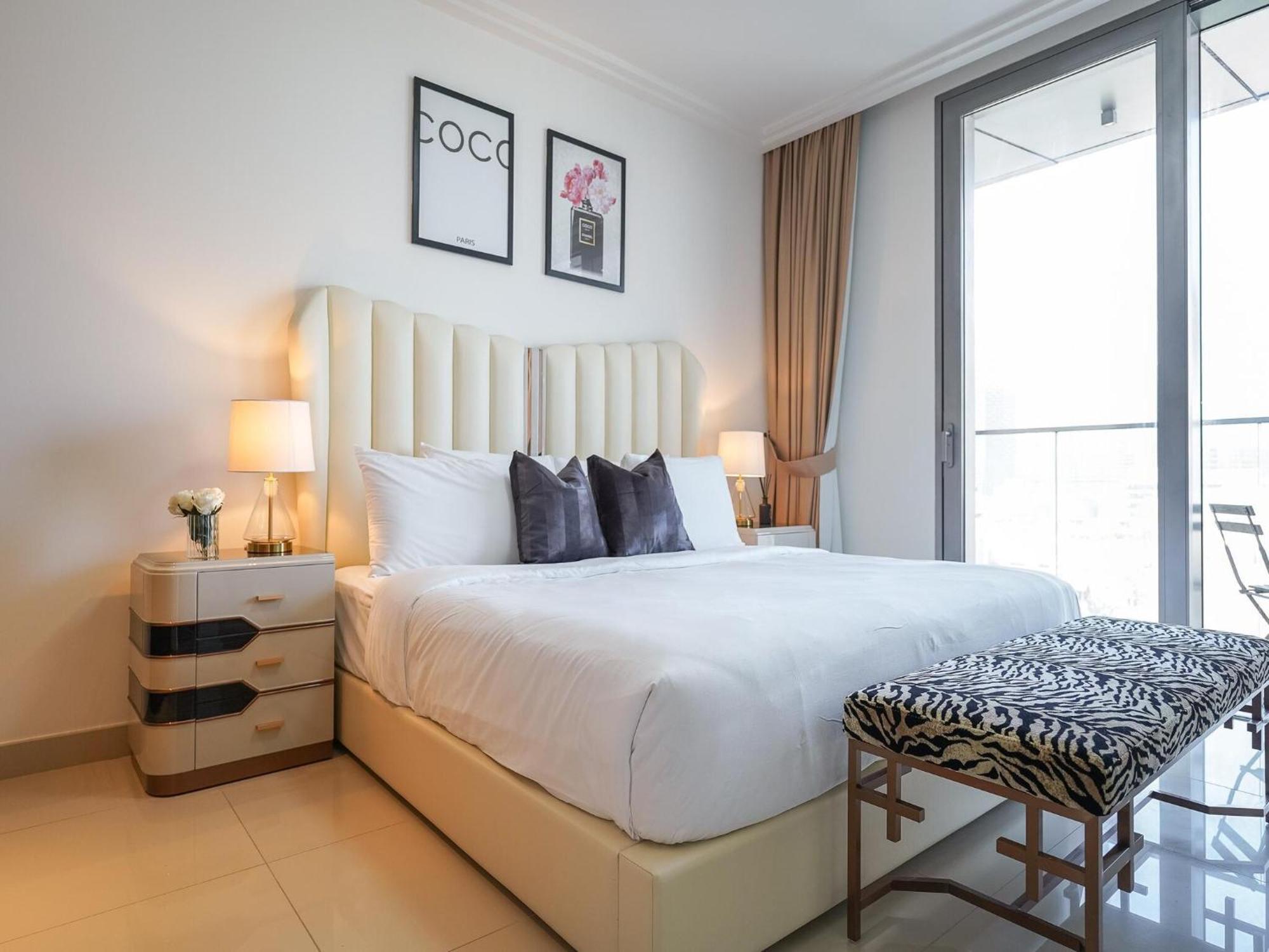 Luxurious Stylish Apartments Across Dubai Mall Burj Khalifa City Views ภายนอก รูปภาพ
