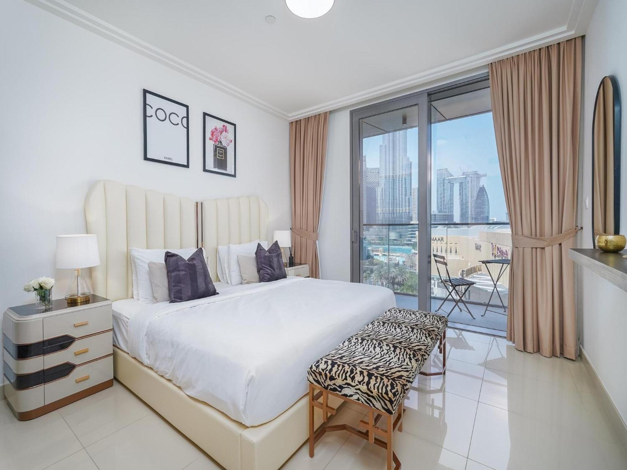 Luxurious Stylish Apartments Across Dubai Mall Burj Khalifa City Views ภายนอก รูปภาพ