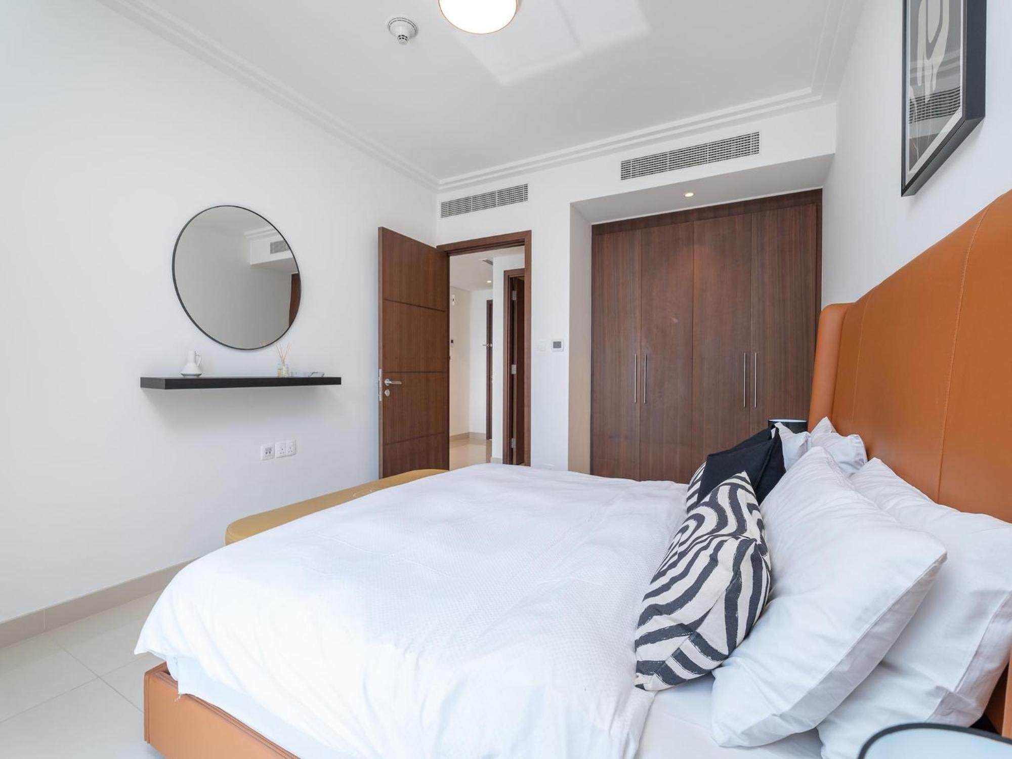 Luxurious Stylish Apartments Across Dubai Mall Burj Khalifa City Views ภายนอก รูปภาพ
