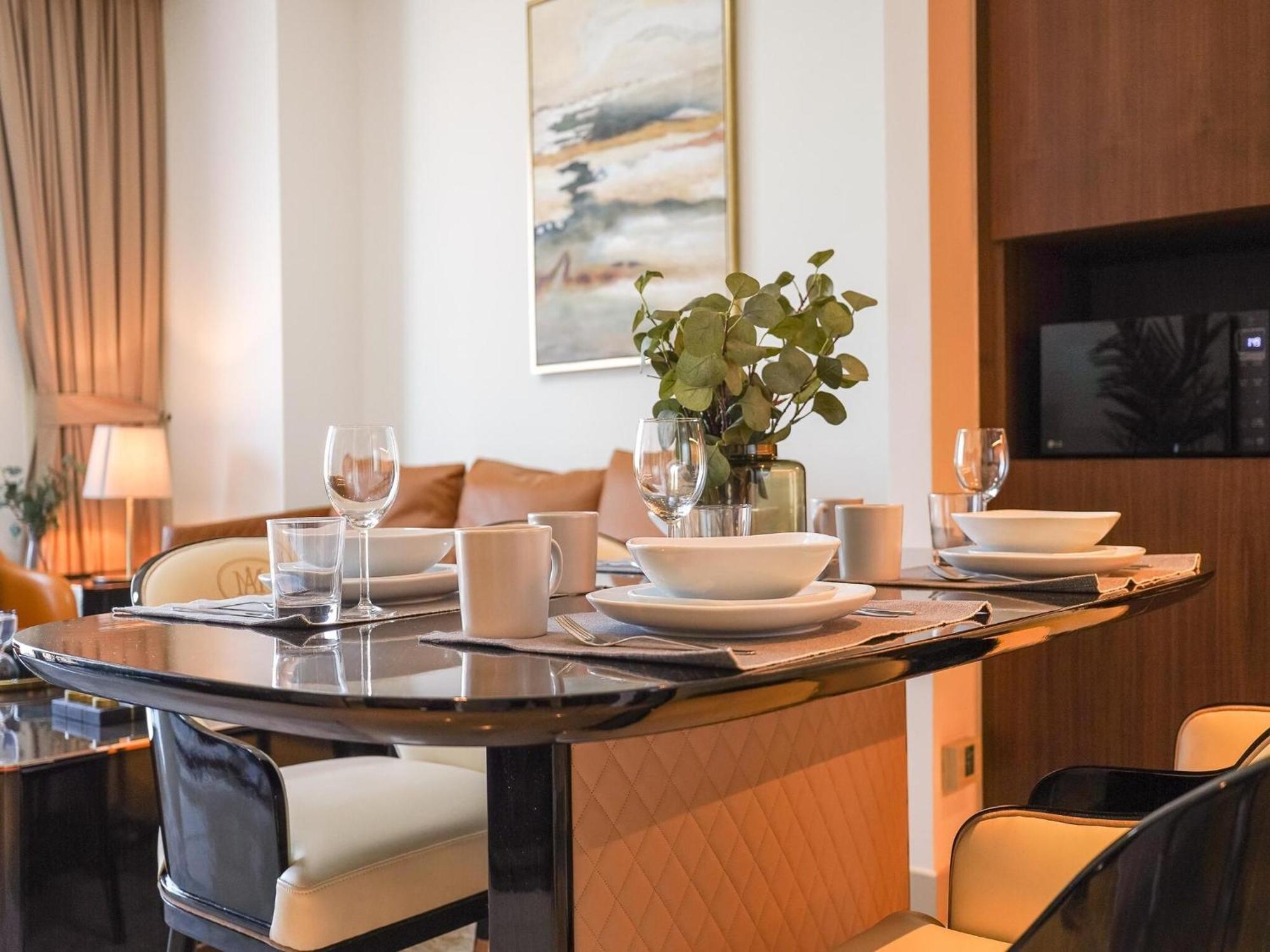 Luxurious Stylish Apartments Across Dubai Mall Burj Khalifa City Views ภายนอก รูปภาพ