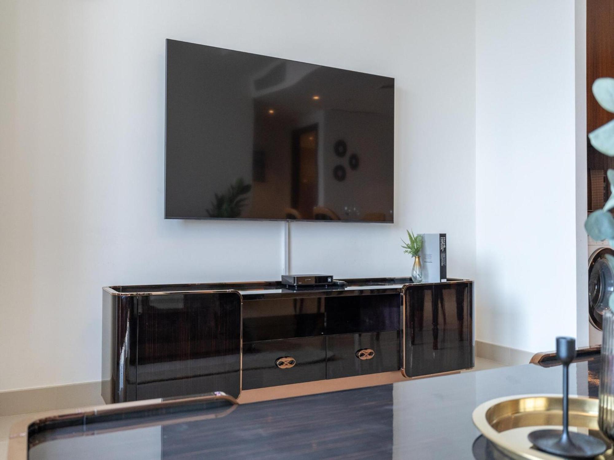Luxurious Stylish Apartments Across Dubai Mall Burj Khalifa City Views ภายนอก รูปภาพ